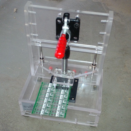 移動電源PCB板測試治具（拼板測試架）